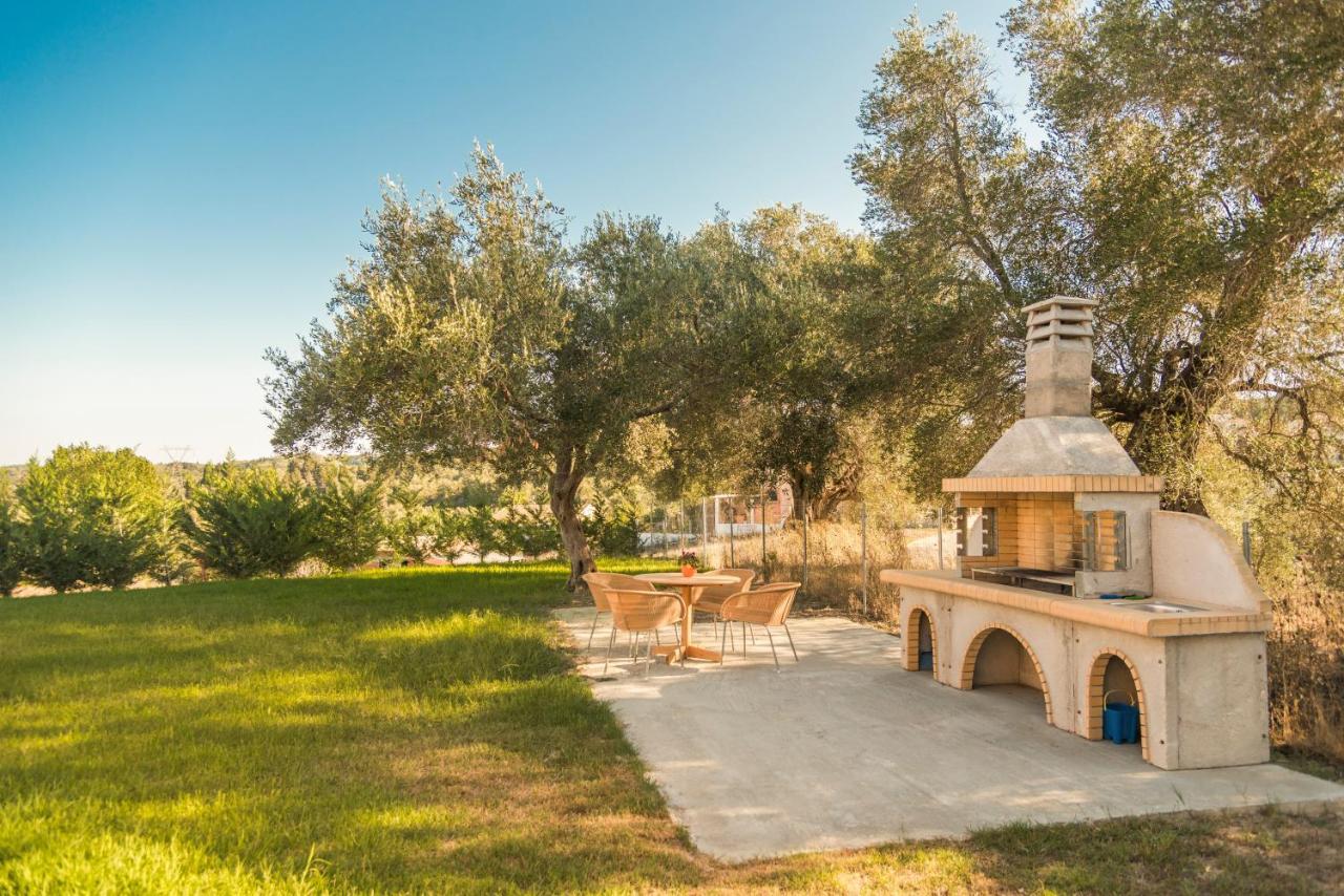 Villa Giannis Vitaládes 외부 사진
